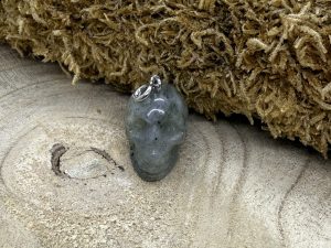 Pendentif Tête de Mort Labradorite