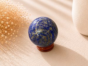 Sphère en Lapis-Lazuli Naturel sur Socle – Pierre de Sagesse, Intuition et Communication 485Gr
