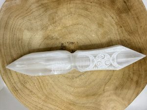couteau en sélénite