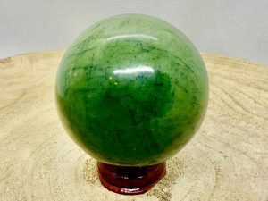 sphère serpentine verte 337gr