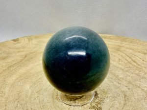 Splendide sphère jade néphrite 214gr