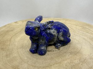 Figurine Lièvre en Lapis-Lazuli – Pièce Unique (265 g)