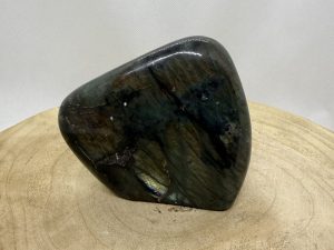 Labradorite 692Gr