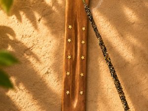 Porte-Encens Éléphant en Bois – Support à Encens Porte-Bonheur et Harmonie