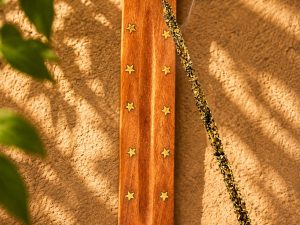 Porte-Encens en Bois Lune Céleste – Support à Encens Artisanal Zen